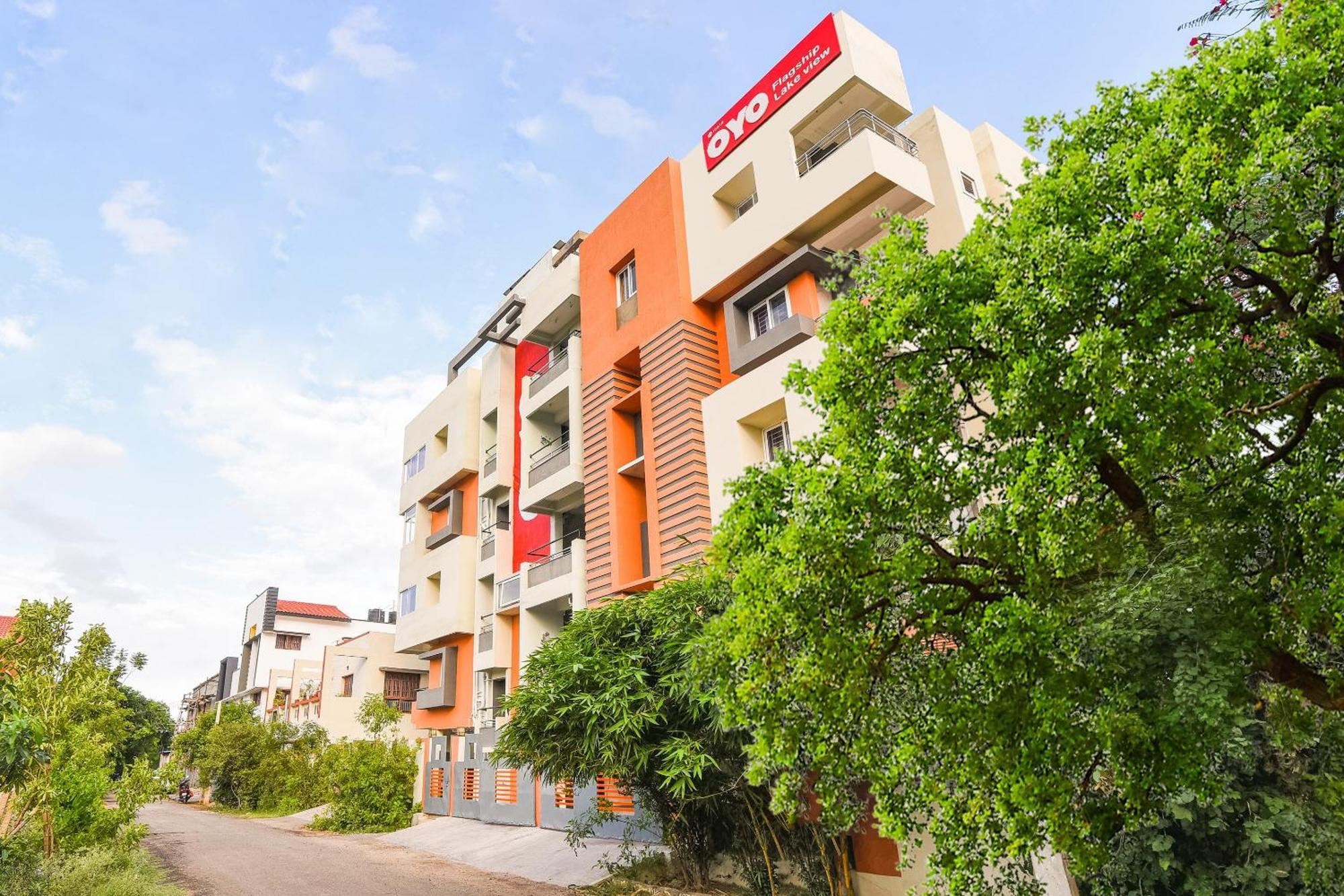 Oyo Flagship Lotus Lakeview Apartments Singanallur Luaran gambar